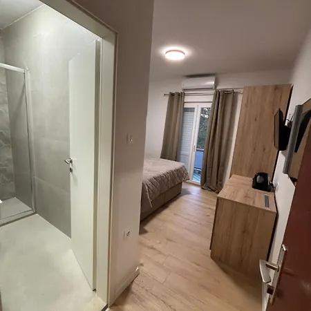 Bellevue 2 Gasthuis 3*